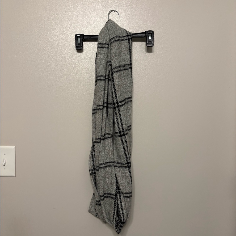 Gray Plaid Scarf